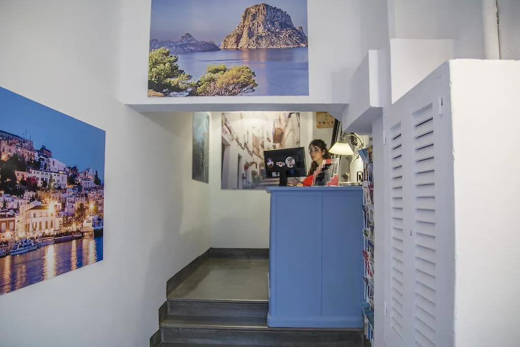 בית הארחה Hostal Ibiza